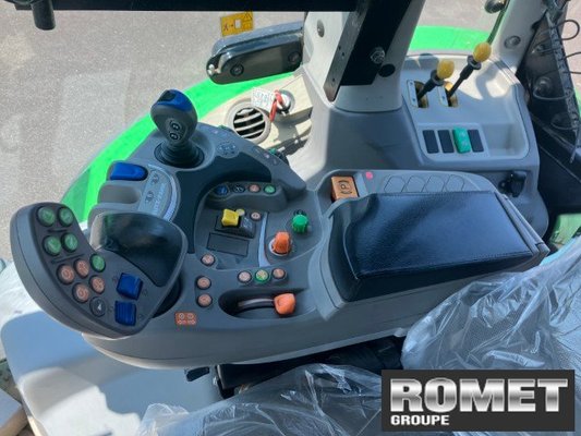 Tracteur agricole Deutz-Fahr 6175AGROTRONTTV