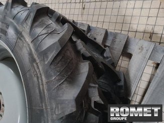 Roues Taurus 270/95 R 36 - 5