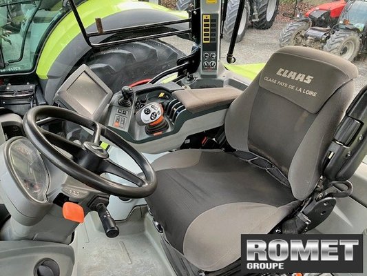Tracteur agricole Claas ARION 650