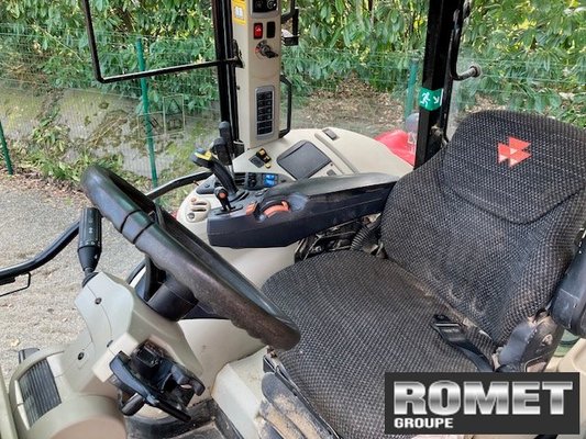 Tracteur agricole Massey Ferguson 5713 S D4 EF MR