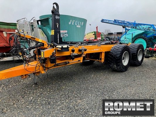 Benne agricole - AMPLIROLL7020