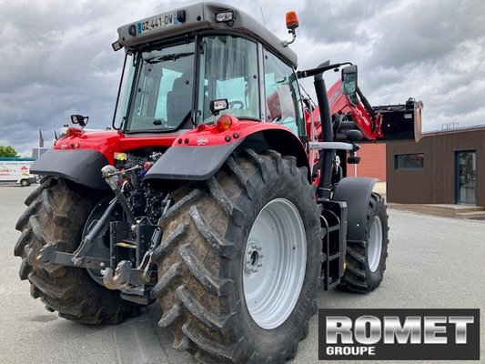 Tracteur agricole Massey Ferguson 6S-135 D6 EF DX