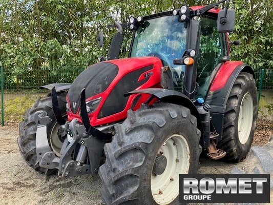 Tracteur agricole Valtra N134 D