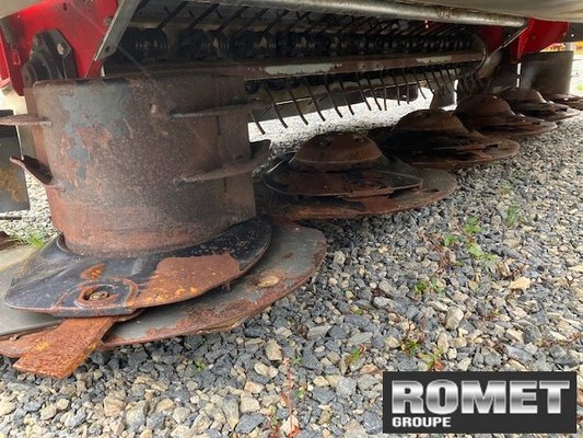 Faucheuse conditionneuse Massey Ferguson DM 306 FP KC