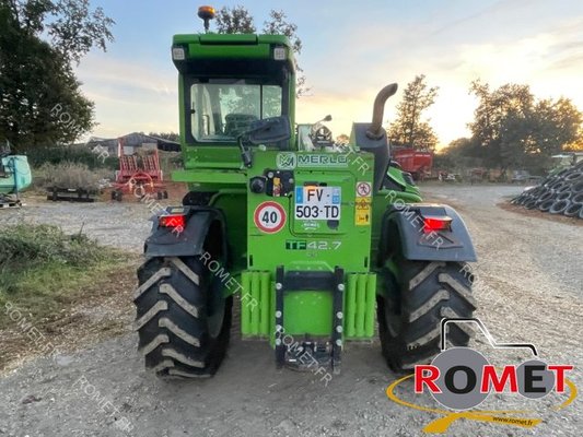 Chariot élévateur télescopique Merlo TF42-7-140-CS