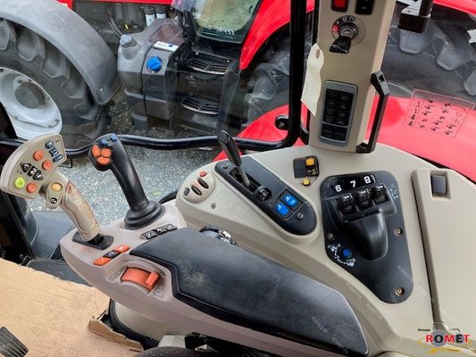 Tracteur agricole Massey Ferguson 7716 D6 EF