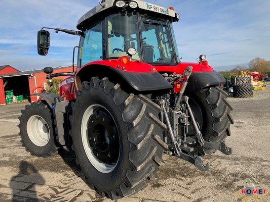 Tracteur agricole Massey Ferguson 7715 S D6 EF DX