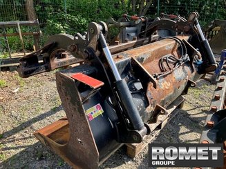 Godet multi-services Bruneau BARGD223 - 1
