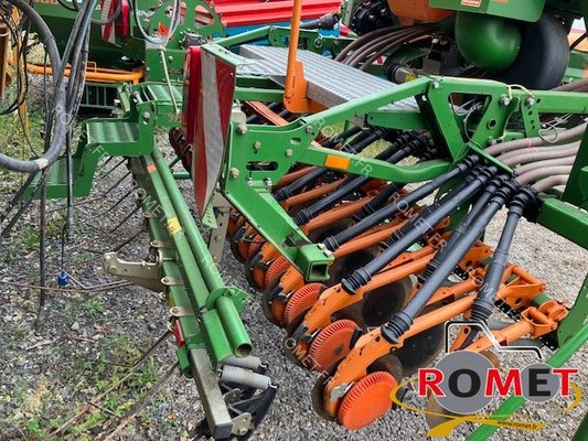 Semoir en ligne conventionnel Amazone AD-P303 SPECIAL