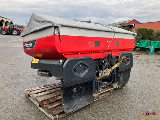 Distributeur d'engrais Kverneland EXACTA TL2550