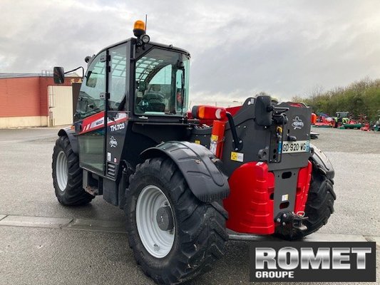 Chariot élévateur télescopique Massey Ferguson TH7038