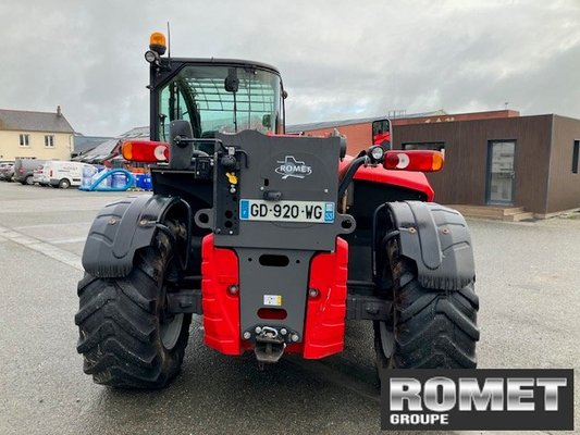 Chariot élévateur télescopique Massey Ferguson TH7038