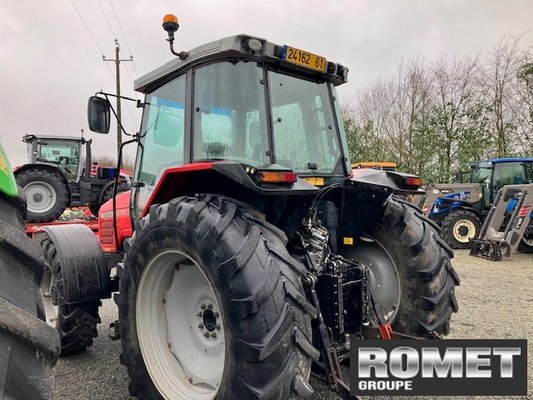 Tracteur agricole Massey Ferguson 6260