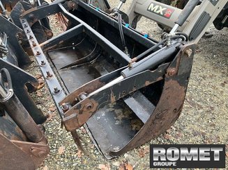 Godet multi-services Alö BMS210 - 1