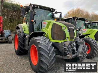 Tracteur agricole Claas AXION 800 - 1