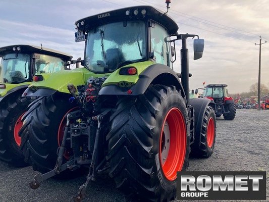 Tracteur agricole Claas AXION 800