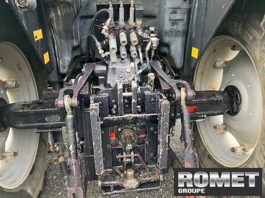 Tracteur agricole Massey Ferguson 6260