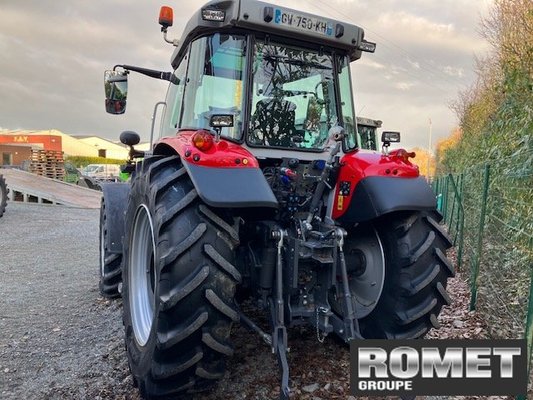 Tracteur agricole Massey Ferguson 5S-115 D4 DX