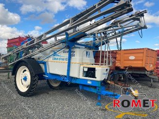 Pulvérisateur traîné Blanchard GL4500 - 1