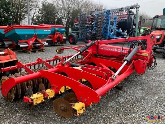 Déchaumeur Väderstad X 525