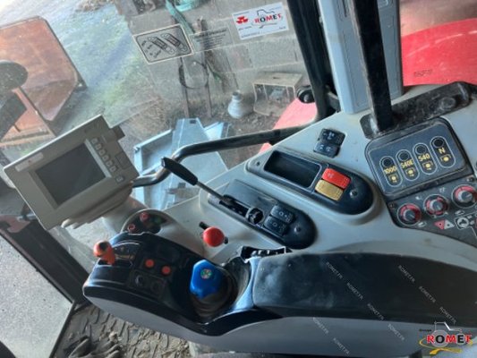 Tracteur agricole Massey Ferguson 7485