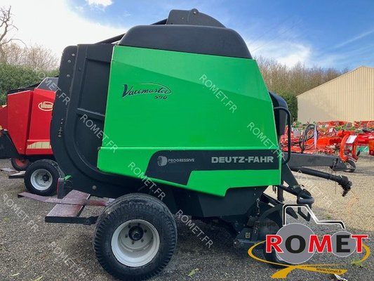 Presse à balles rondes Deutz-Fahr VARIMASTER590FF