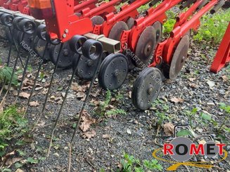 Semoir en ligne conventionnel Kuhn VENTALC302 - 7