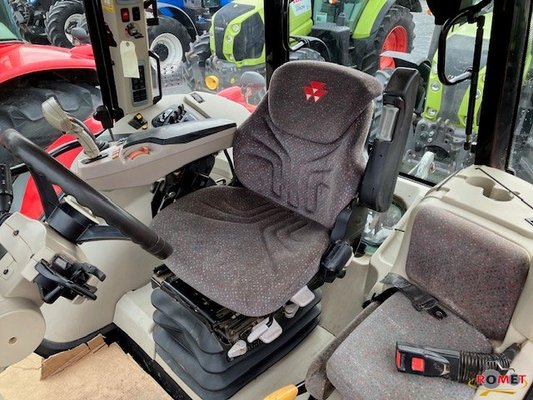 Tracteur agricole Massey Ferguson 7716 D6 EF