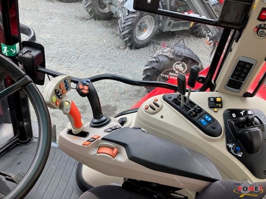 Tracteur agricole Massey Ferguson 6715 S DV EF