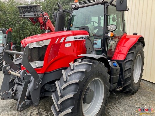 Tracteur agricole Massey Ferguson 6715 S DV EF