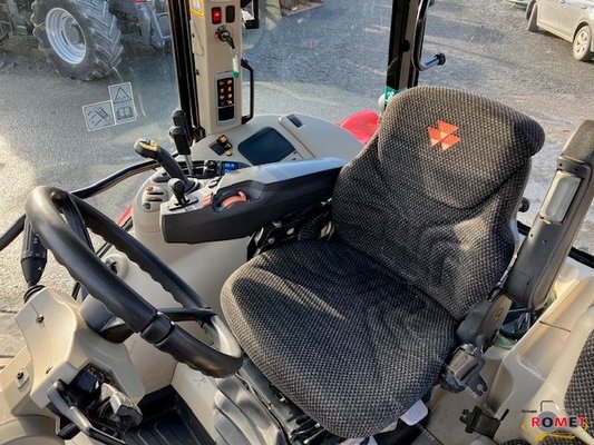Tracteur agricole Massey Ferguson 5713 S D4 EF MR