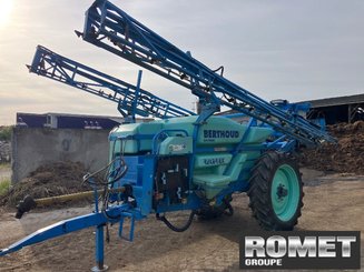 Pulvérisateur traîné Berthoud RACER DP TRONIC - 1