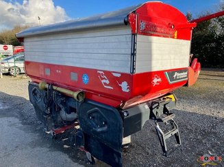 Distributeur d'engrais Kverneland TLX3900GEOSPREAD - 1
