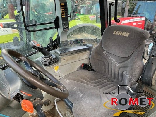 Tracteur agricole Claas ARION440