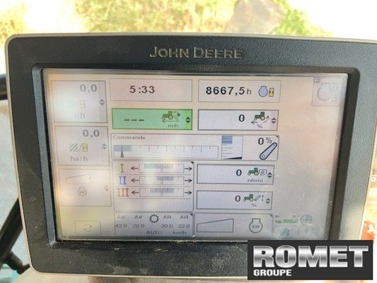 Tracteur agricole John Deere 6210R