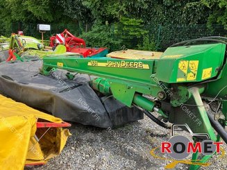 Faucheuse conditionneuse John Deere 331 - 1