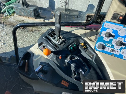 Tracteur agricole - 5709 M D4