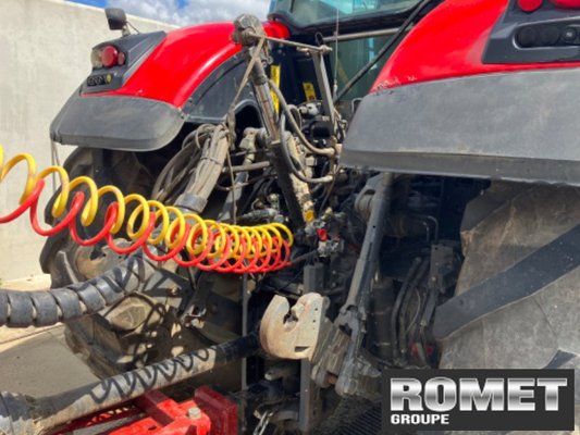 Tracteur agricole Massey Ferguson 8670