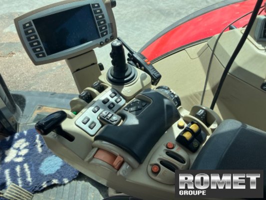 Tracteur agricole Massey Ferguson 8670