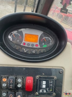 Chariot élévateur télescopique Massey Ferguson TH7038