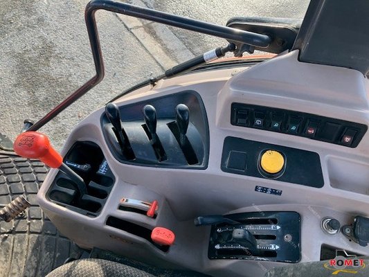 Tracteur agricole Kubota M7060