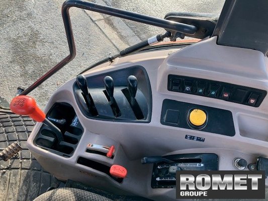 Tracteur agricole Kubota M7060