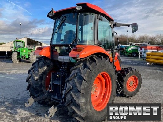 Tracteur agricole Kubota M7060