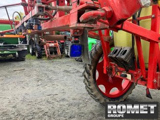 Pulvérisateur traîné Rau SPIDOTRAIN - 9