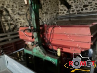 Distributeur d'engrais Lely CENTER LINER - 8