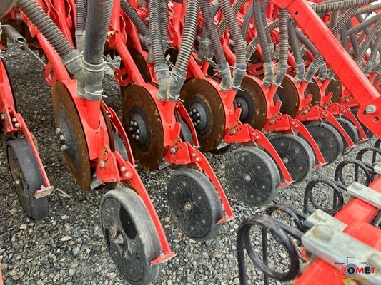 Combiné de semis Maschio PA2SF+AQUILA6000