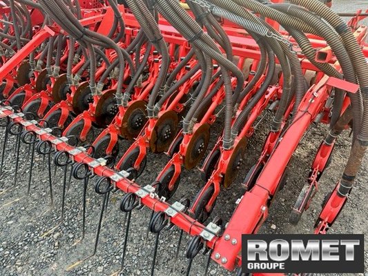 Combiné de semis Maschio PA2SF+AQUILA6000