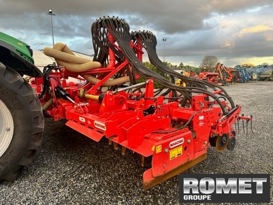 Combiné de semis Maschio PA2SF+AQUILA6000
