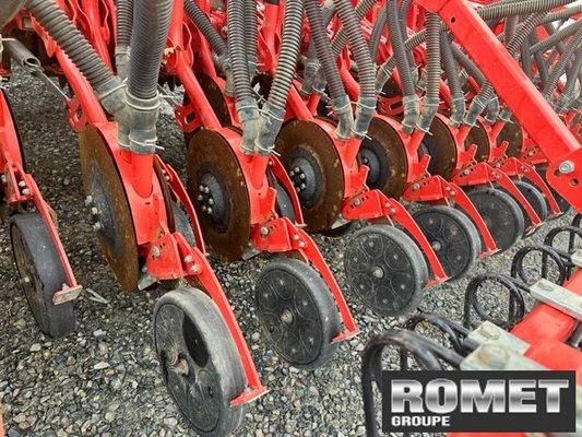 Combiné de semis Maschio PA2SF+AQUILA6000