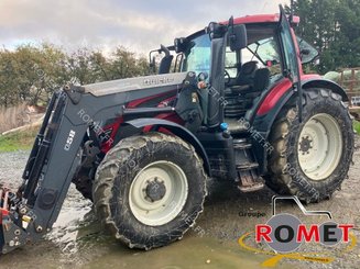 Tracteur agricole Valtra N134 D - 2